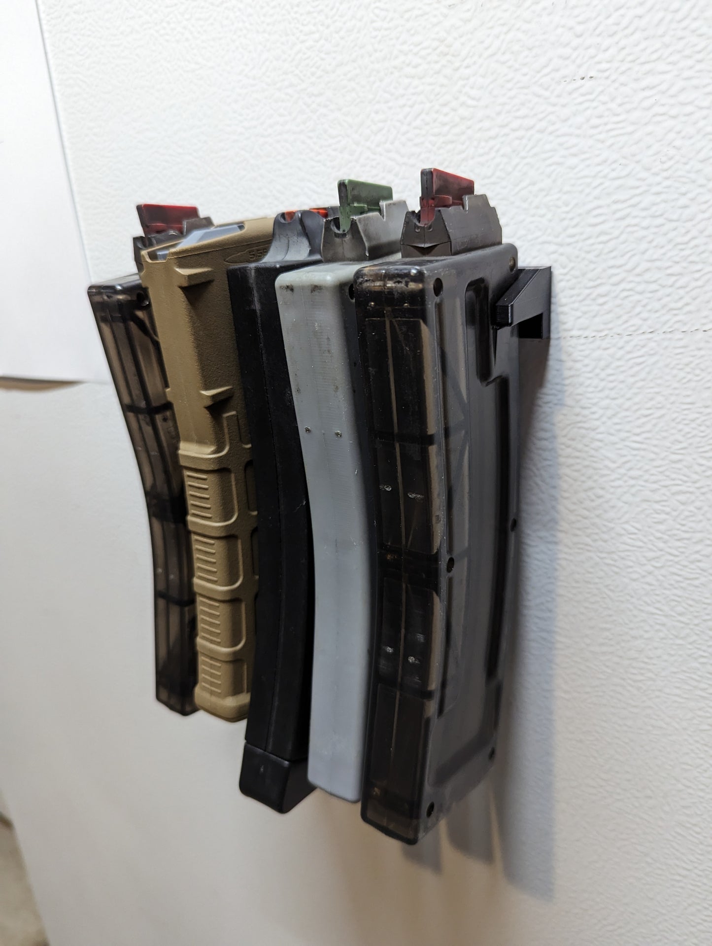 Mount for AR 15 Pattern Mags - Magnetic | Magazine Holder Storage Rack