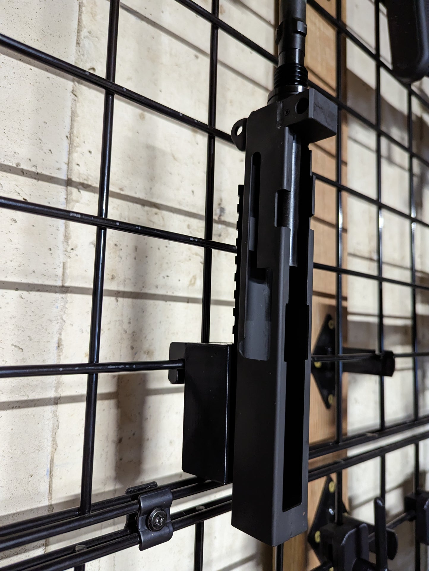 Picatinny Rail Gun Mount - Gridwall | Rifle Holder Storage Rack