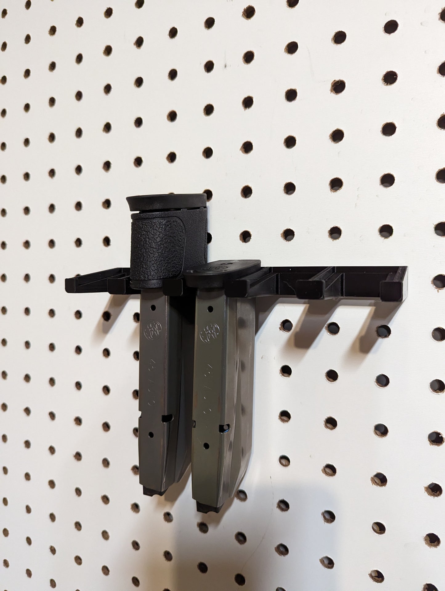 Mount for S&W M&P 45 Mags - Pegboard / IKEA Skadis / Wall Control / Vaultek | Magazine Holder Storage Rack