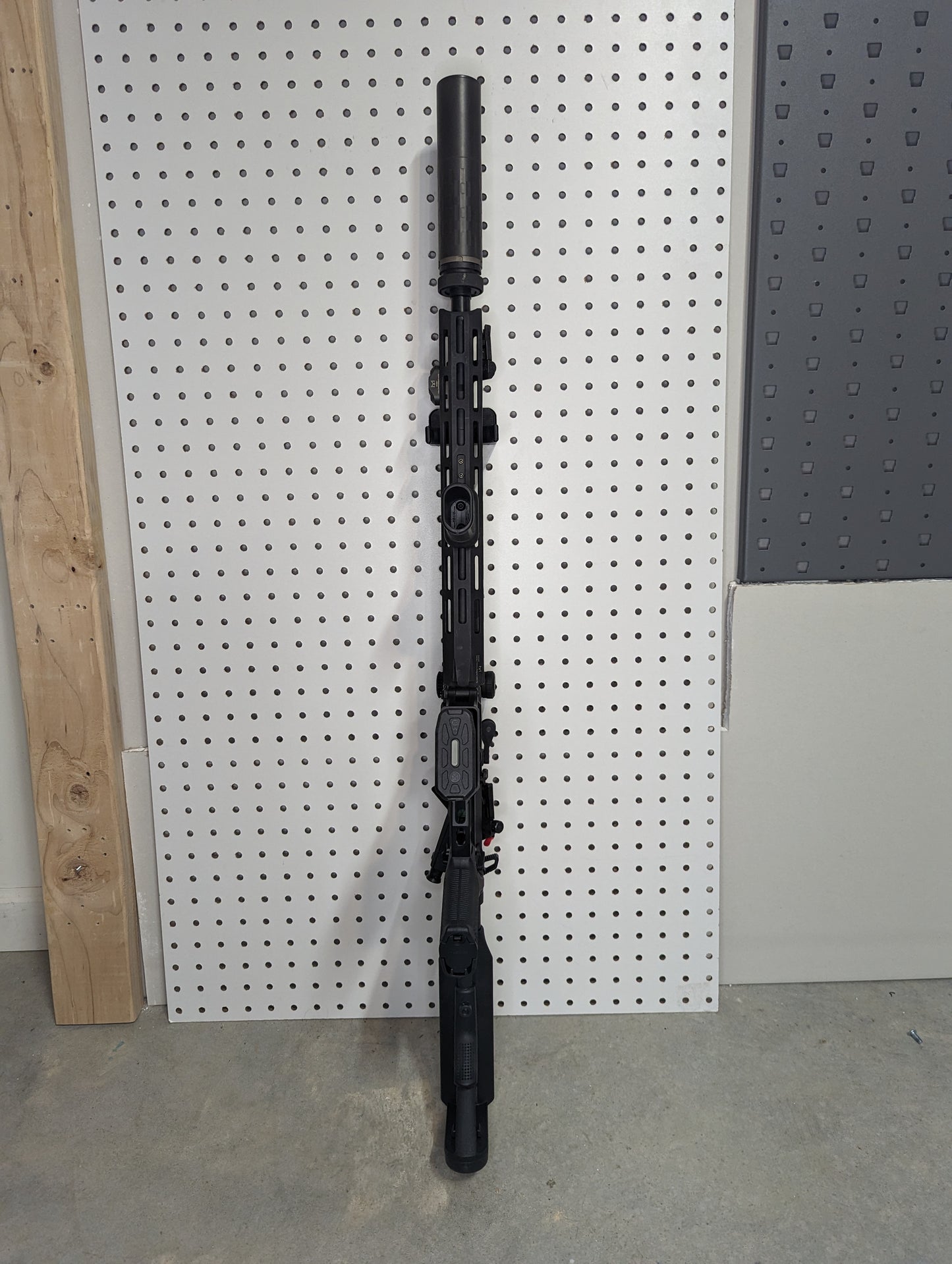 Universal Vertical Rifle Rest - Pegboard / IKEA Skadis / Wall Control / Vaultek | Rifle Holder Storage Rack