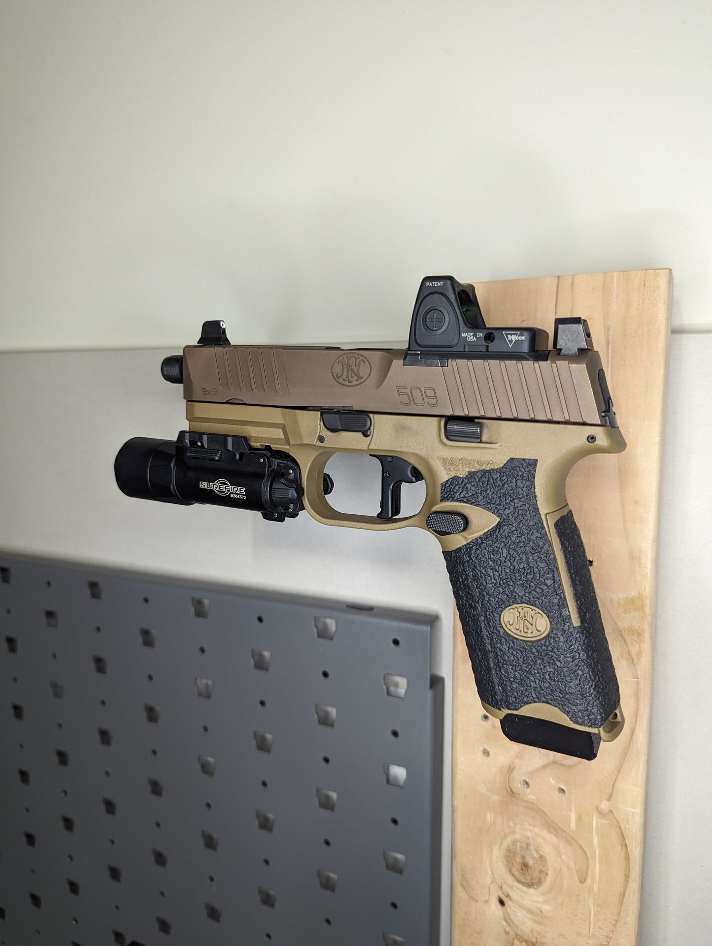 Magwell Mount for FN 509 Series - Wall | Handgun Holder Storage Rack