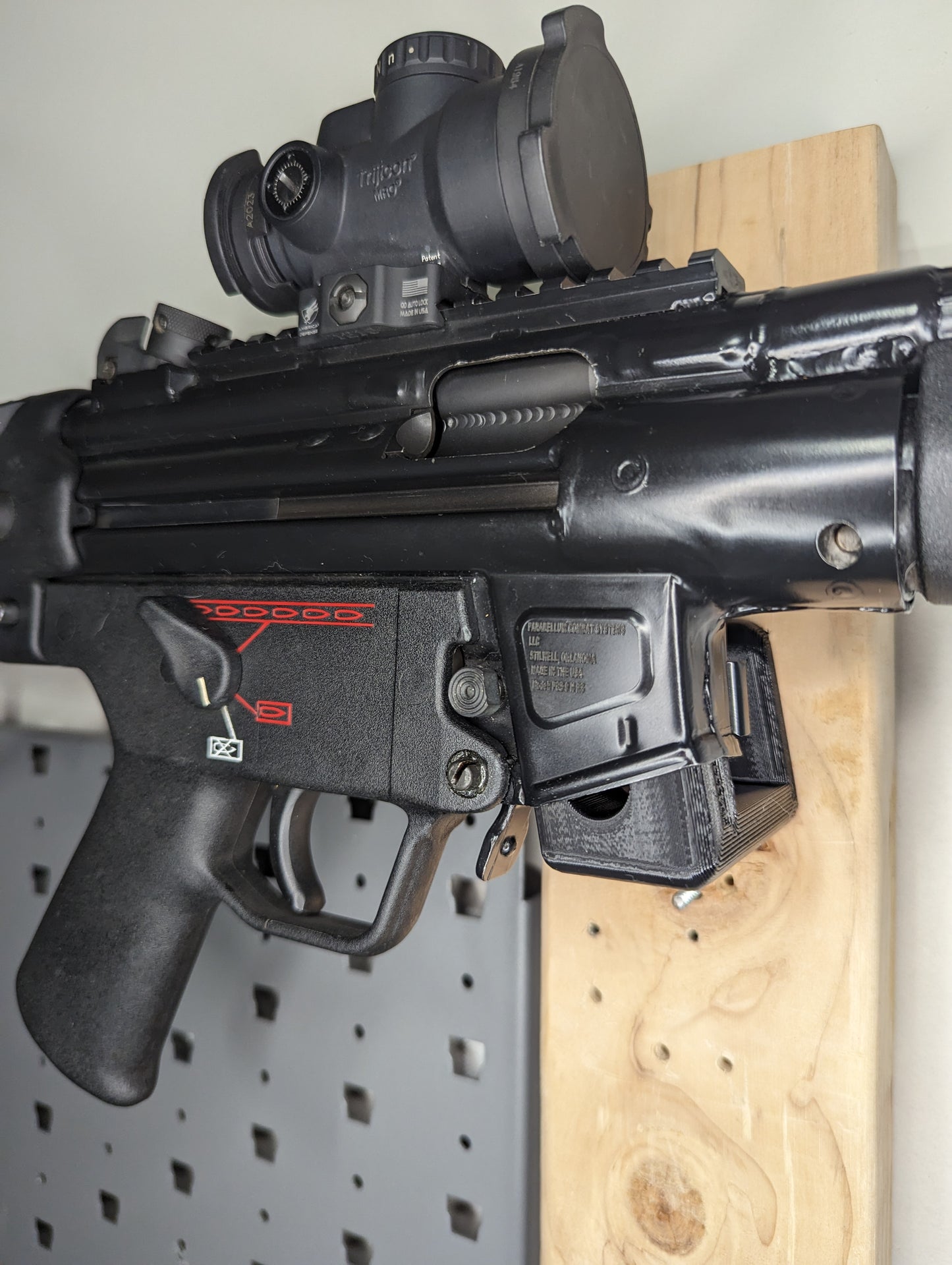 Magwell Mount for HK MP5 9mm - Wall | Rifle Holder Storage Rack