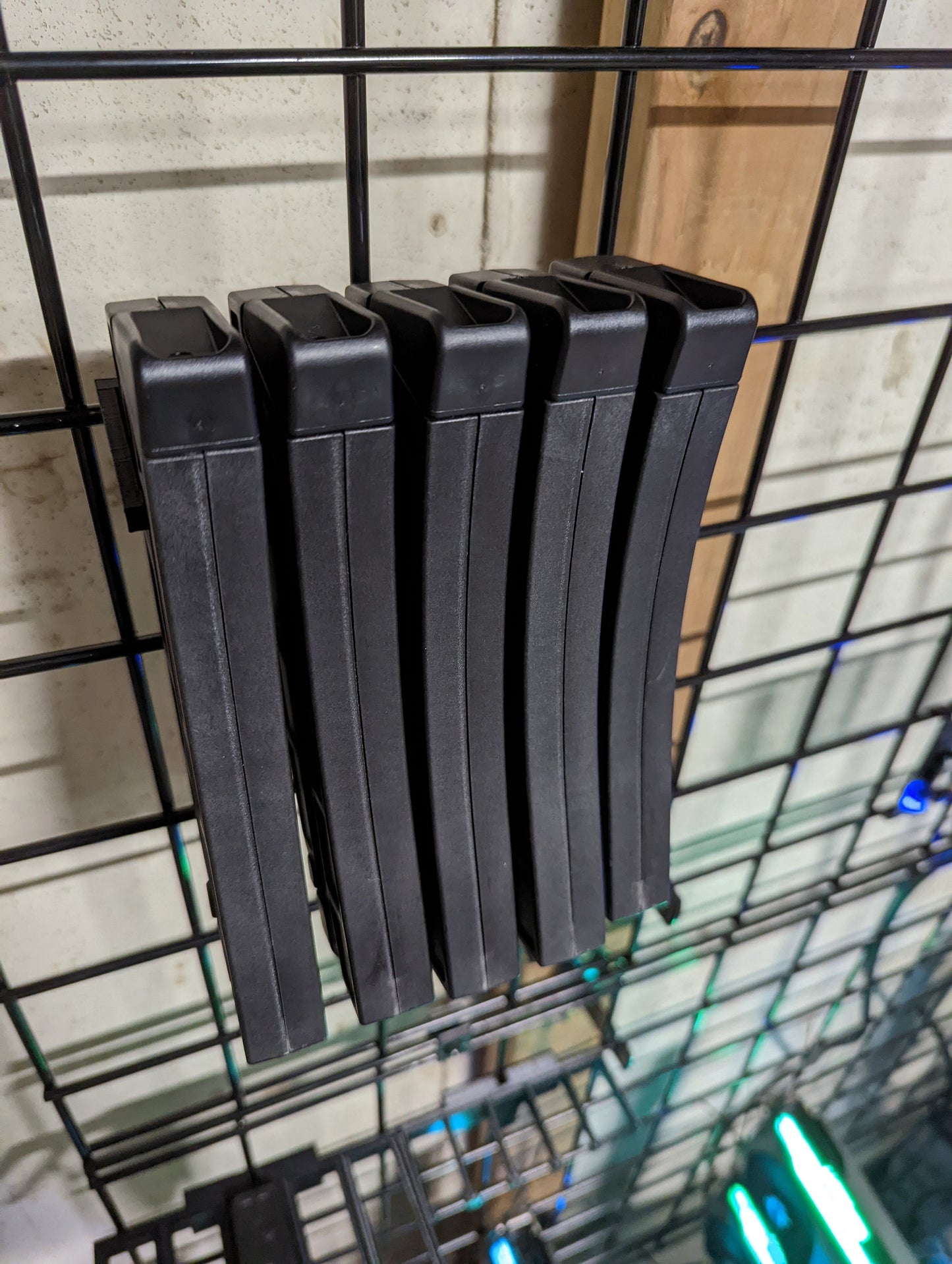 Mount for S&W M&P 15-22 Mags - Gridwall | Magazine Holder Storage Rack