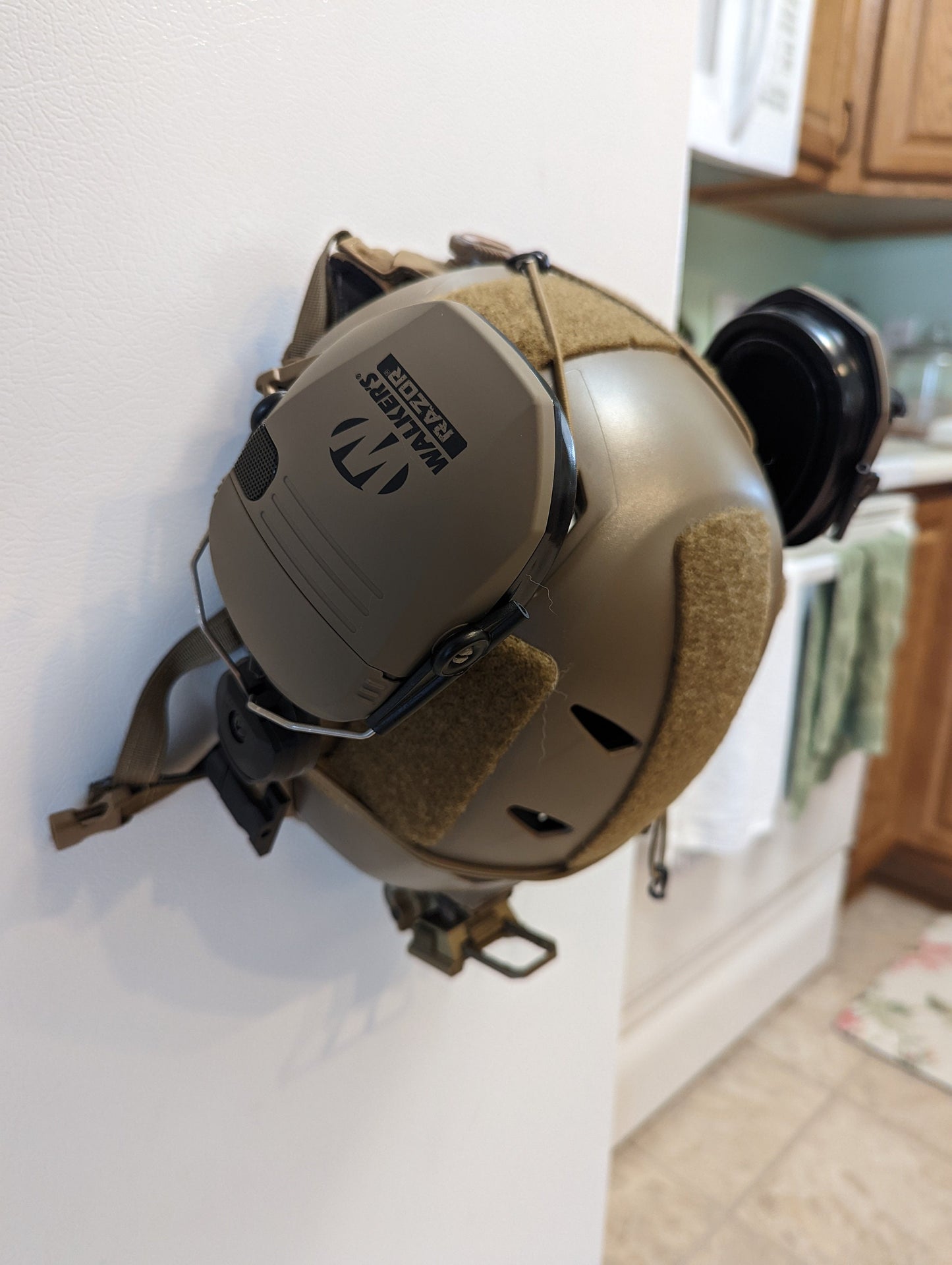 Bump / Ballistic Helmet Mount - Magnetic | Gear Holder Storage Rack