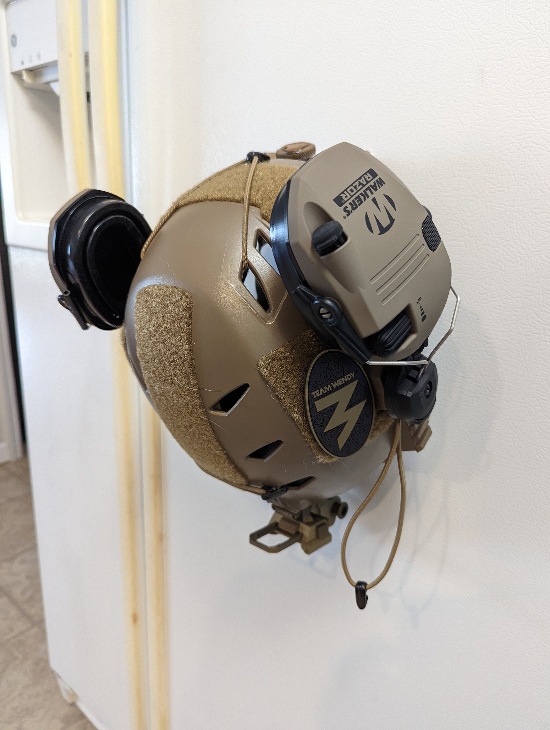 Bump / Ballistic Helmet Mount - Magnetic | Gear Holder Storage Rack ...